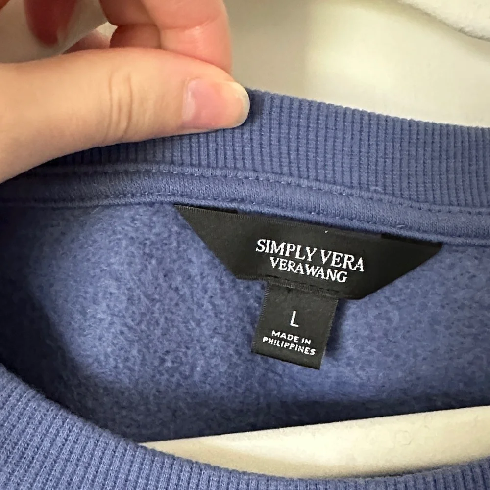 Simply Vera Vera Wang Sweatshirt - Picture 2 of 6